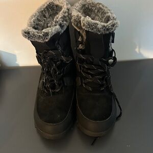All in Motion Black Winter Boots with Faux Fur